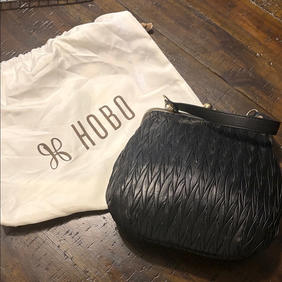 Elegant Black Women's Handbag - Picture 2 of 8